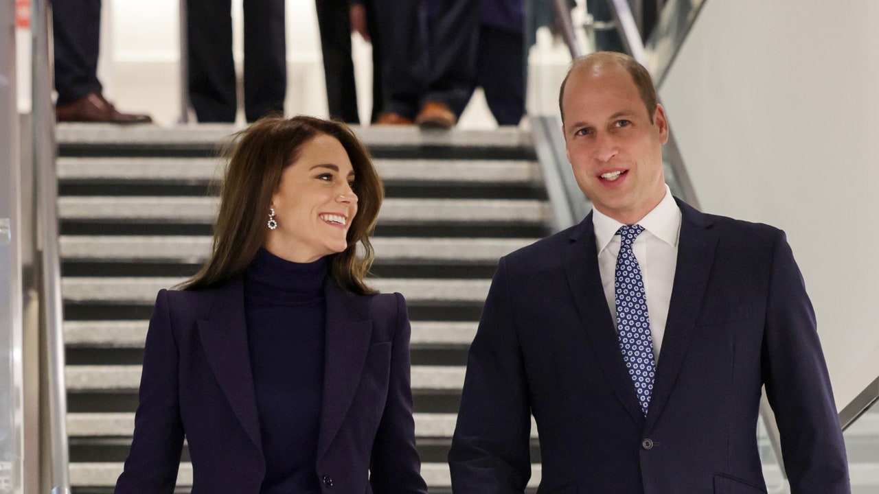 Kate Middleton, Boston'a inişte Prens William'ı geçti