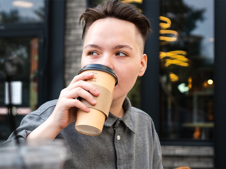 Kafein Çekilmesi: Kafeinsiz kahve içmek ağrılı semptomları azaltmaya yardımcı olabilir