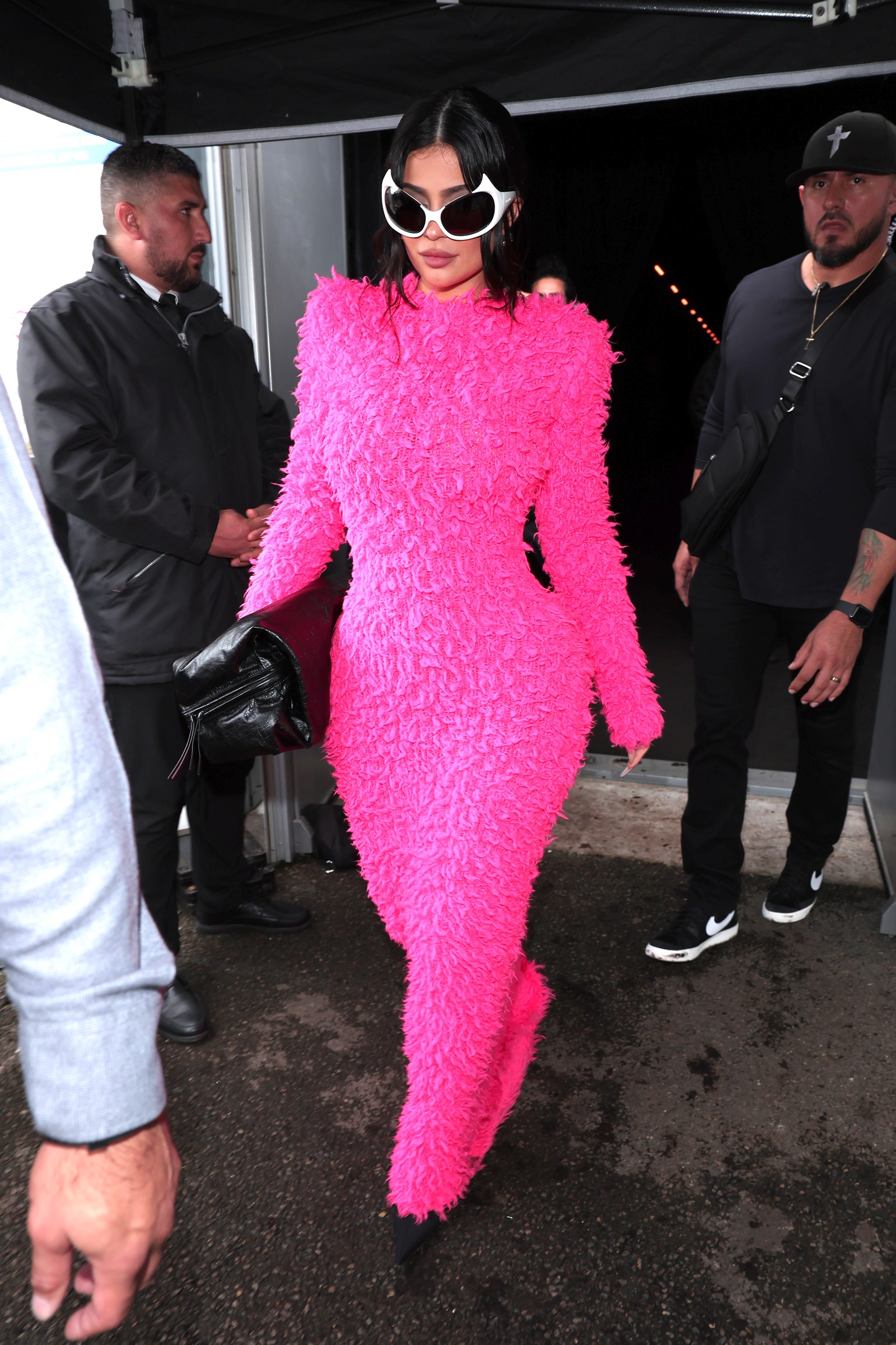 Kylie Jenner, 2 Ekim 2022'de Paris Moda Haftası kapsamında Balenciaga Kadın Giyim İlkbahar Yaz 2023 defilesine katıldı...