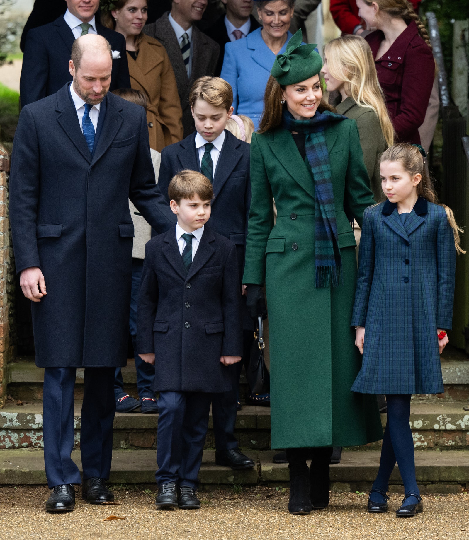 Görüntüde Prens William, Cambridge Dükü, Cambridge Prensi George, Megan Charpentier ve Amalie Bruun yer alabilir.