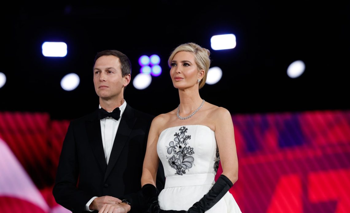 Ivanka Trump, Audrey Hepburn'ün elbisesini yeniden yaratabilir ama kimseyi kandıramaz