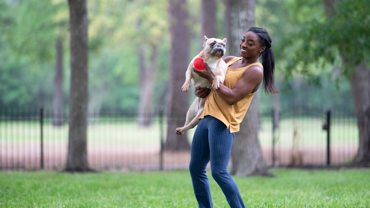 Simone Biles ve Köpeği Lilo