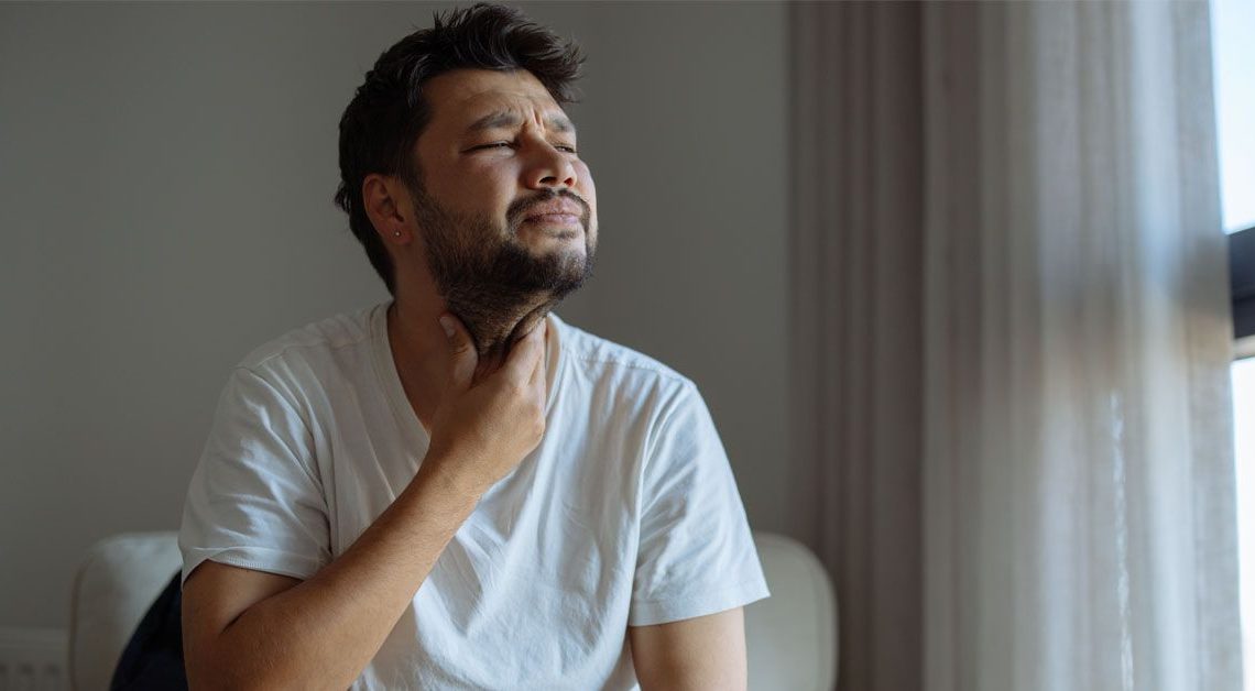 Yeni Covid varyant Nimbus ağrılı semptom "jilet bıçağı" na neden olabilir
