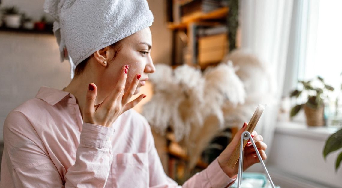 Kabartma tozuyla cilt bakımı tüyoları: Uzmanlar neden bu viral trendlerden kaçınmayı tavsiye ediyor?